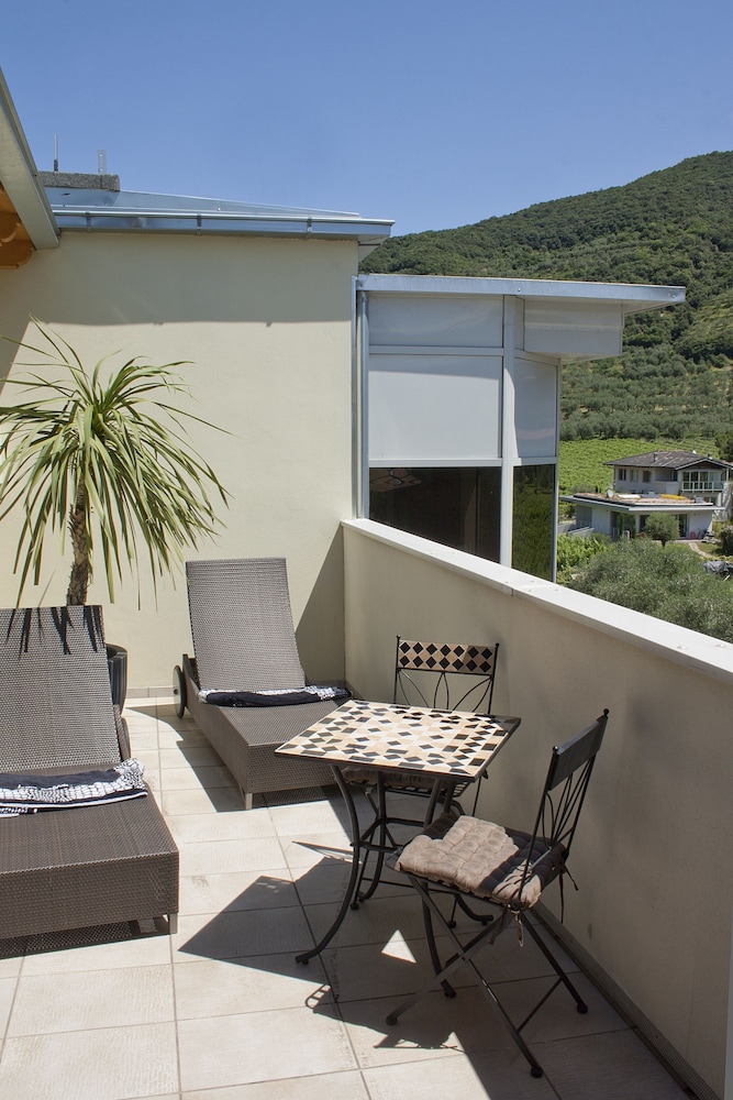 Ecohotel Primavera 66/72