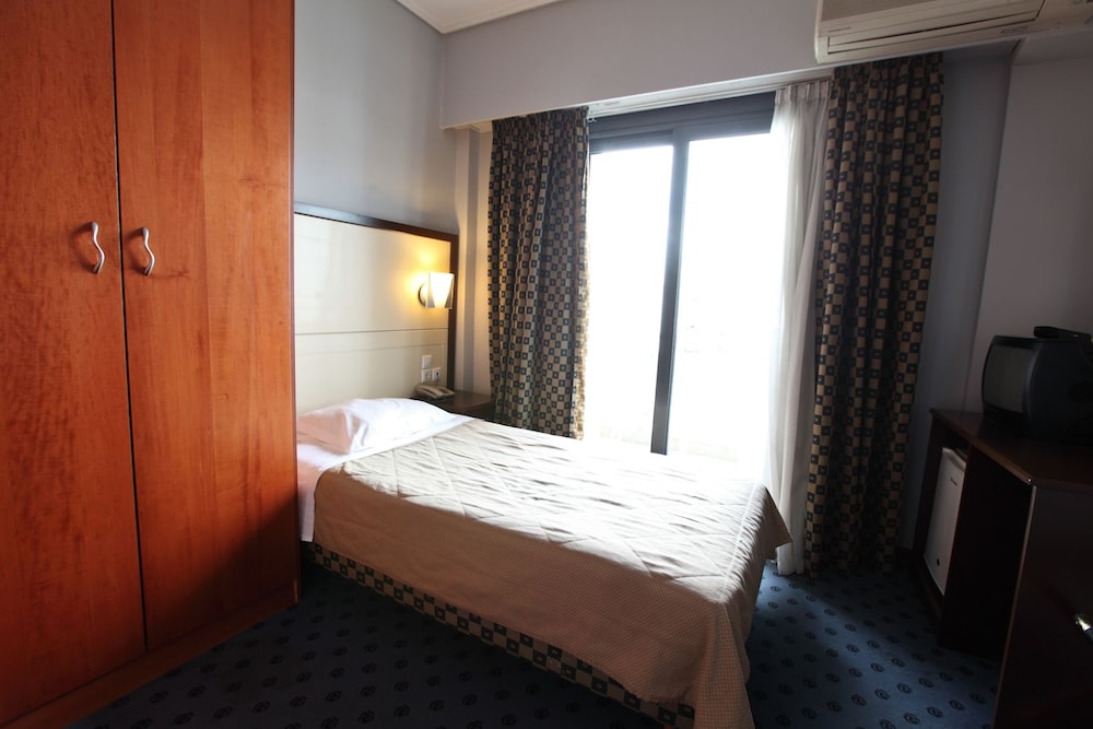 Galaxy Hotel 8/50