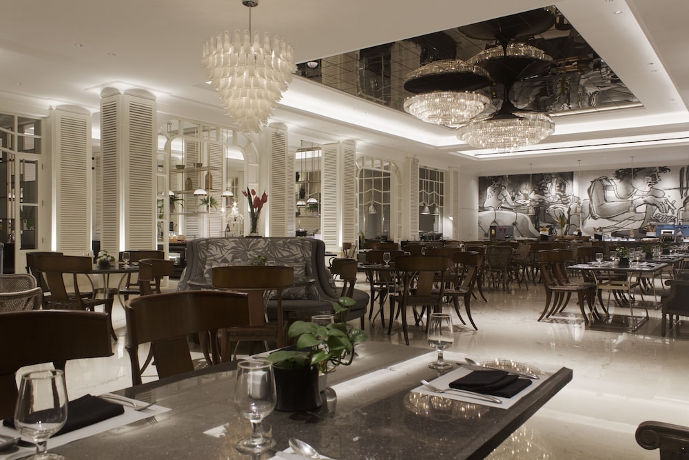 Java Paragon Hotel And Residences 61/76