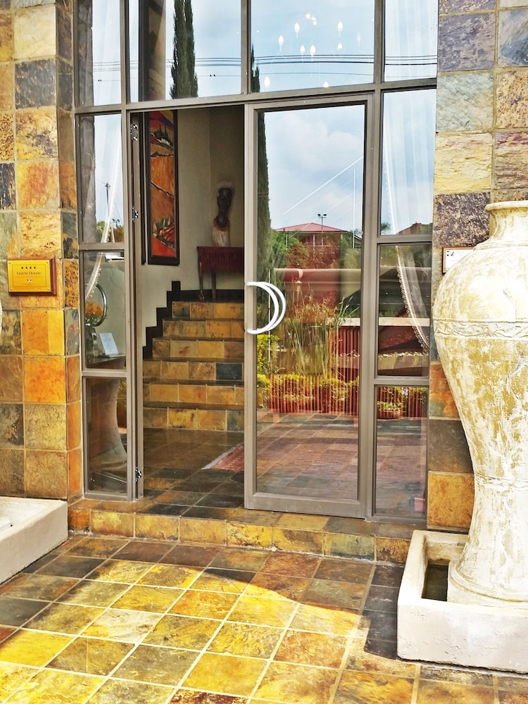 Constantia Manor Guesthouse 46/77
