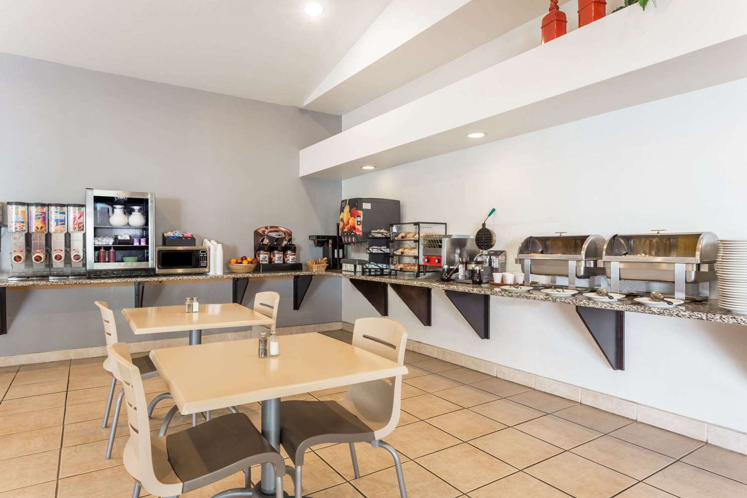 Hawthorn Suites by Wyndham Chandler Phoenix Area 14/20