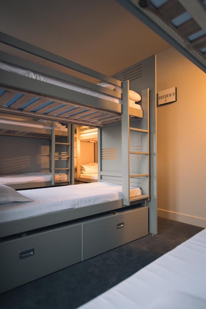 Ho36 Hostels 16/42