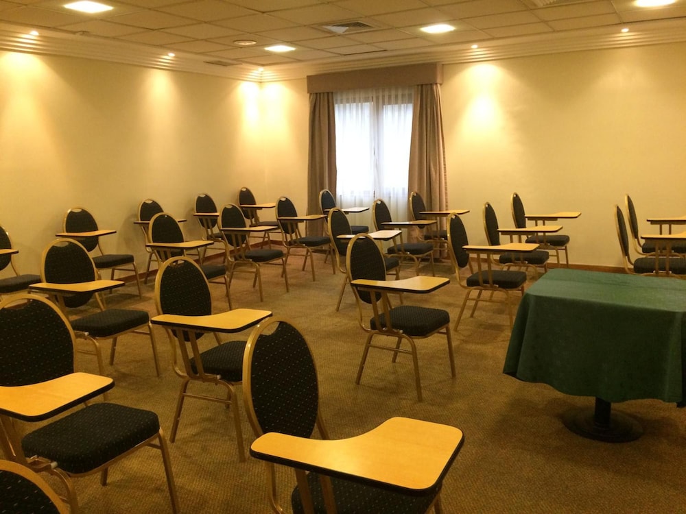 Hotel Diego de Almagro Valdivia 34/34
