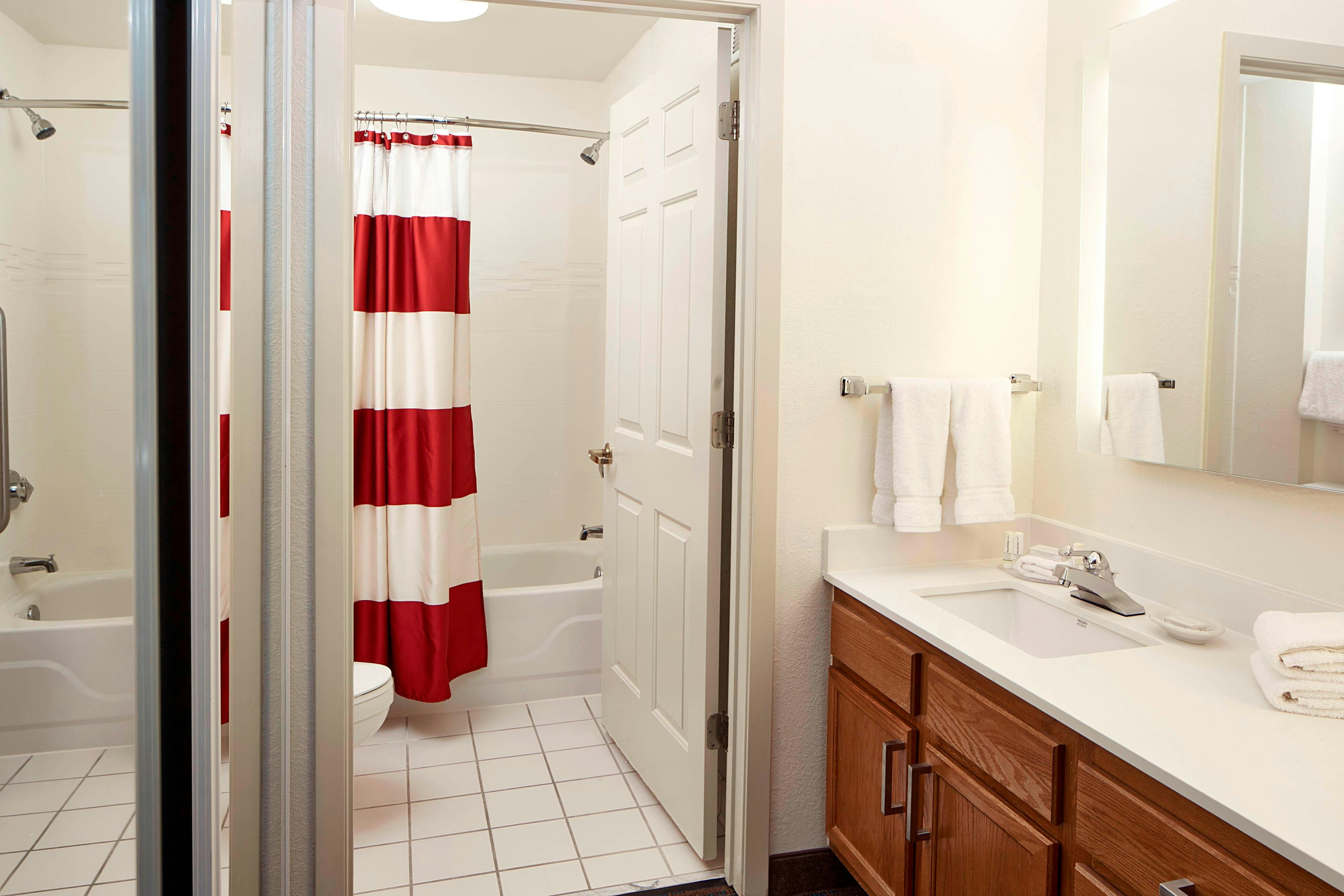 Residence Inn By Marriott Minneapolis St Paul Roseville 21/21