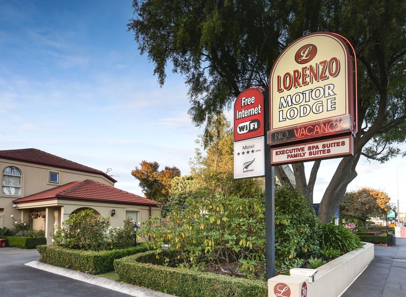 Lorenzo Motor Lodge 2/4
