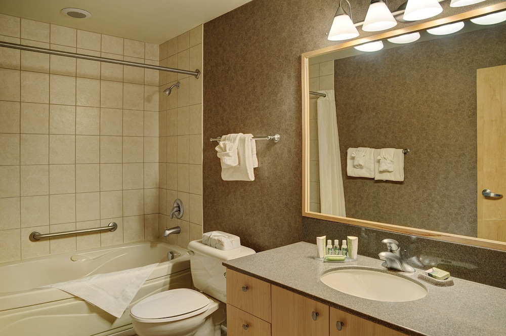 Lakeview Gimli Resort 36/36