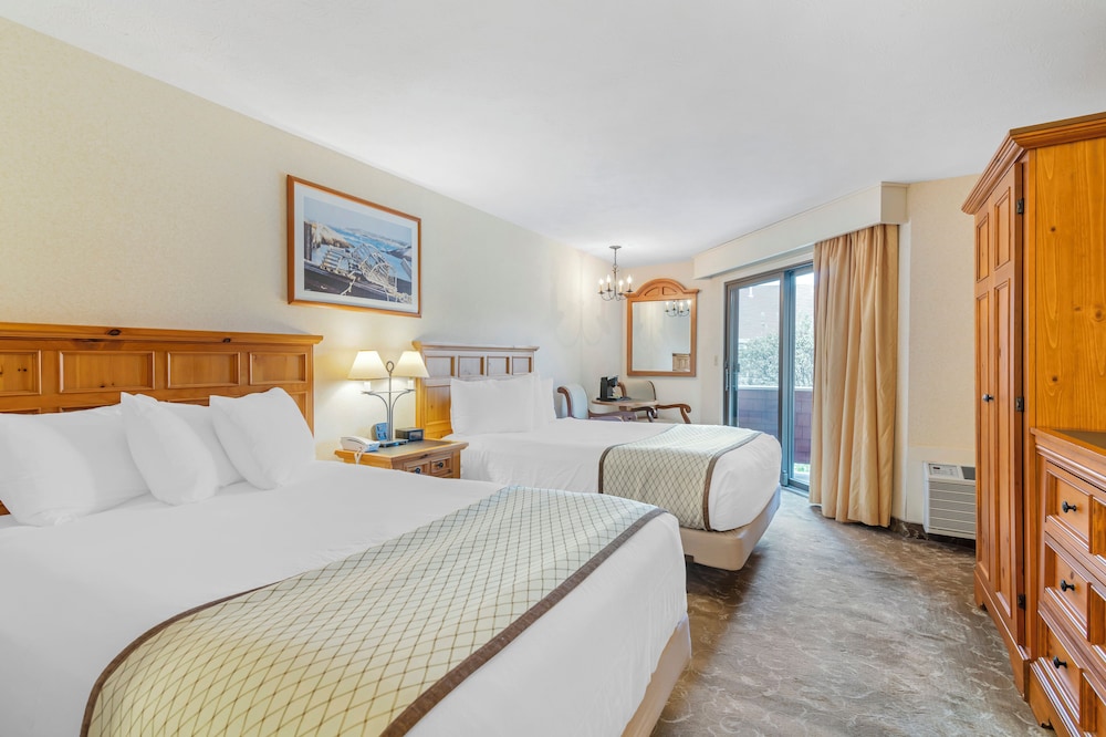 Grand, Meadow, 2 Double Beds
