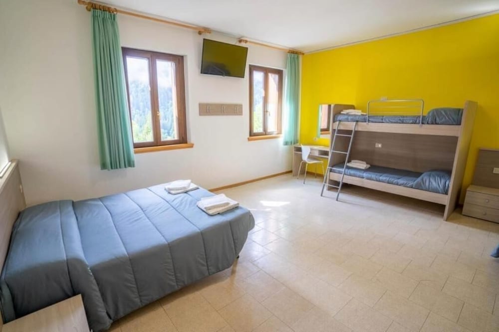 Bella Italia and Efa Village 17/50