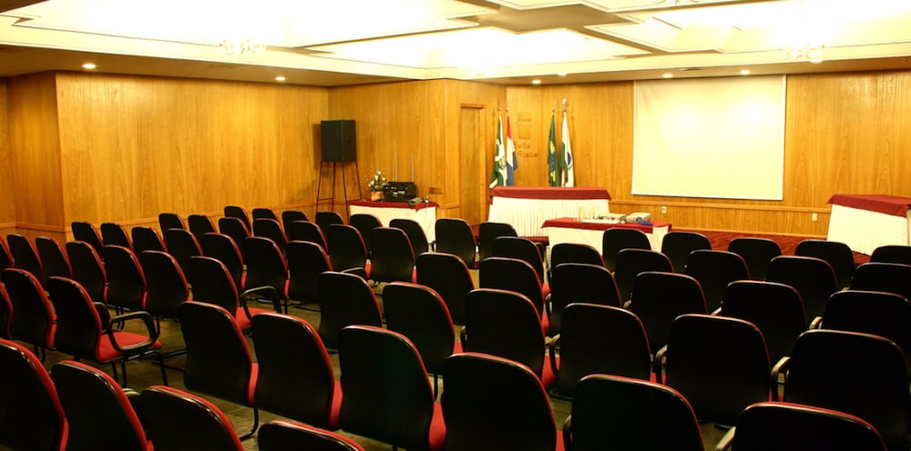 Bella Italia Hotel & Events 37/50