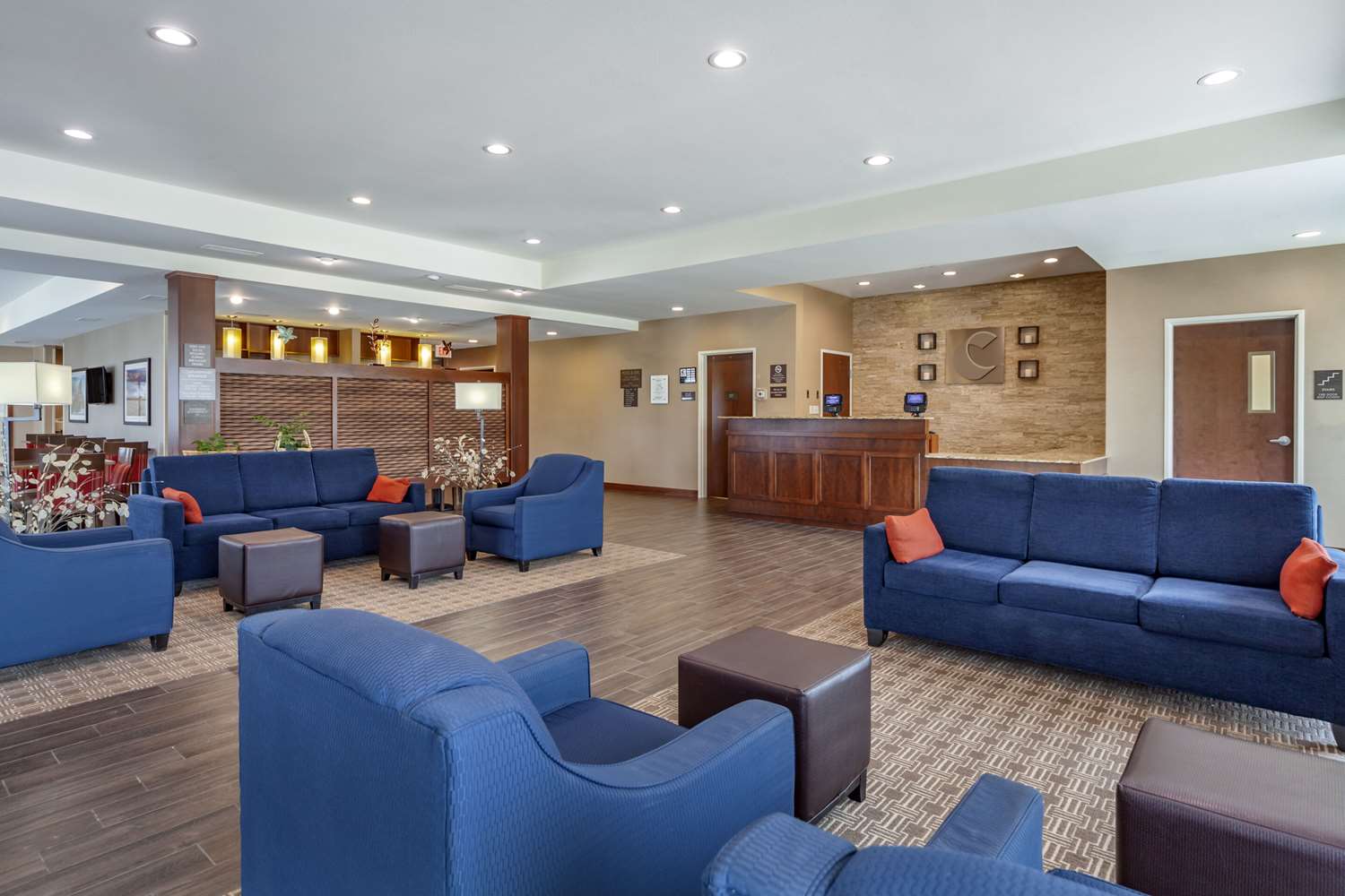 Comfort Inn and Suites Avera Southwest Sioux Falls SD 26/37