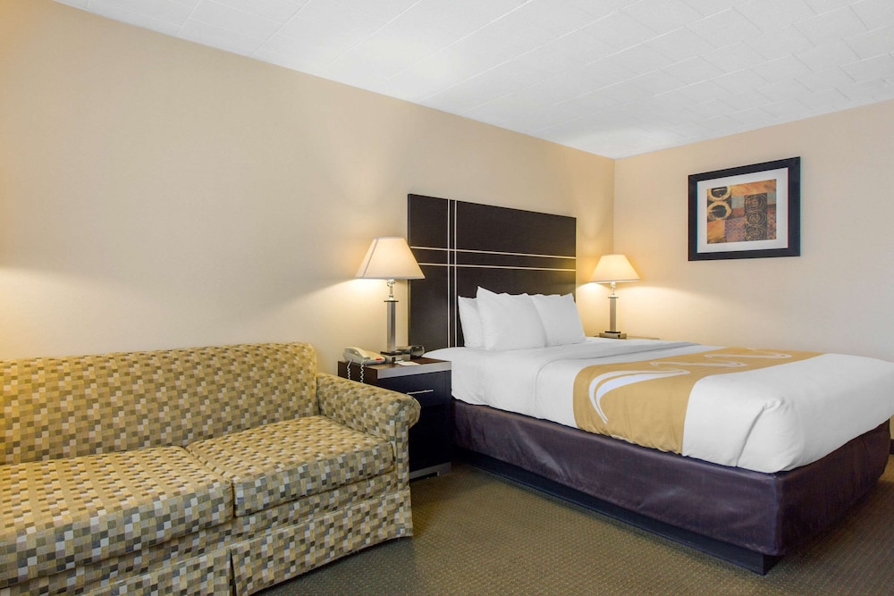 Quality Inn Ledgewood - Dover 10/42