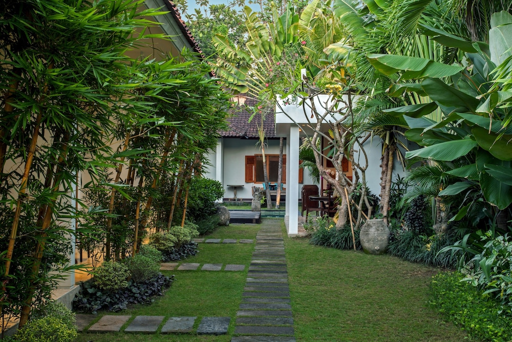 Room & Vespa 3 21/28