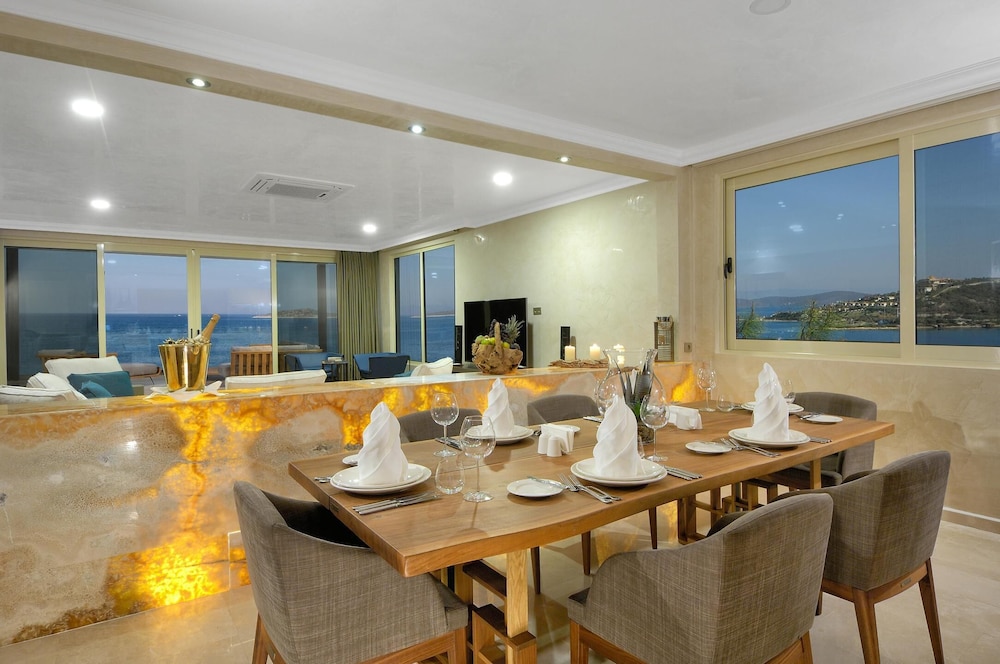 Sarpedor Boutique Hotel 37/48