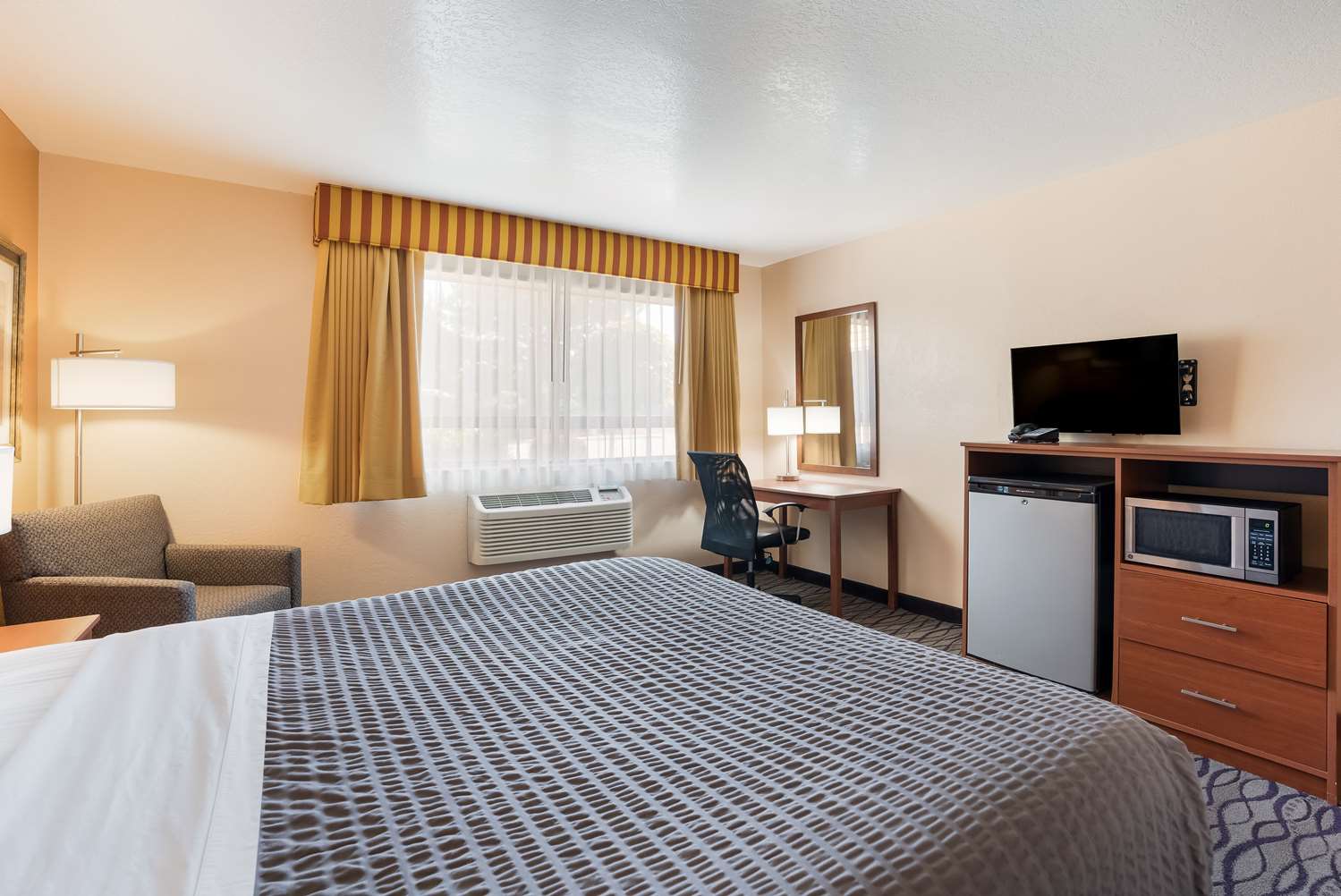 SureStay Hotel by Best Western Wenatchee 7/15