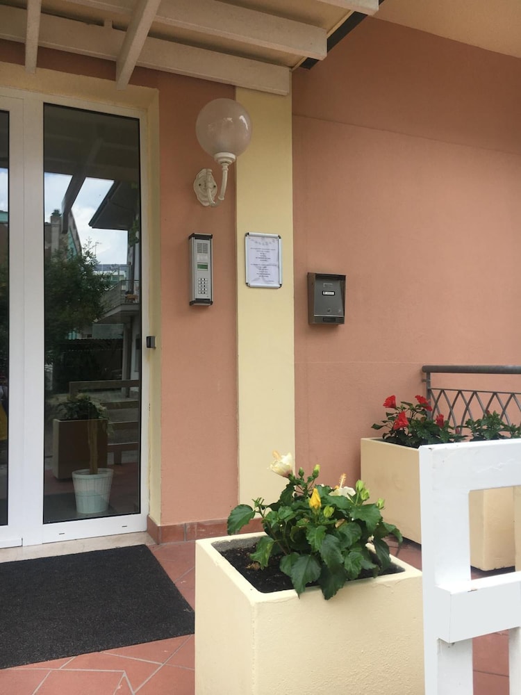 Residence I Girasoli 18/63