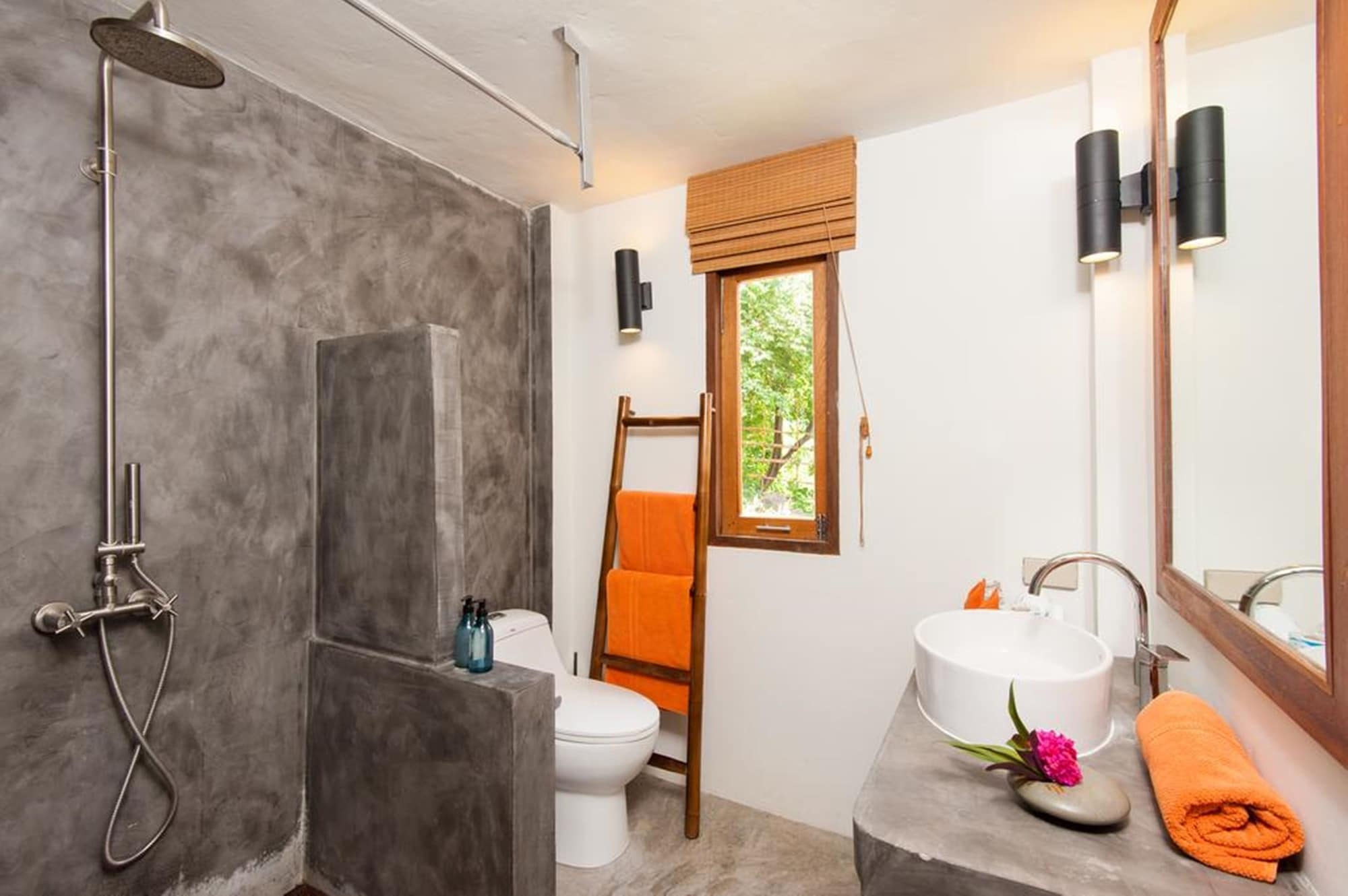 POOL, STUDIO, VILLA