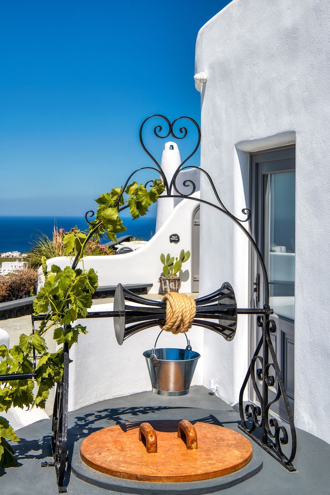 San Marino Suites 33/50