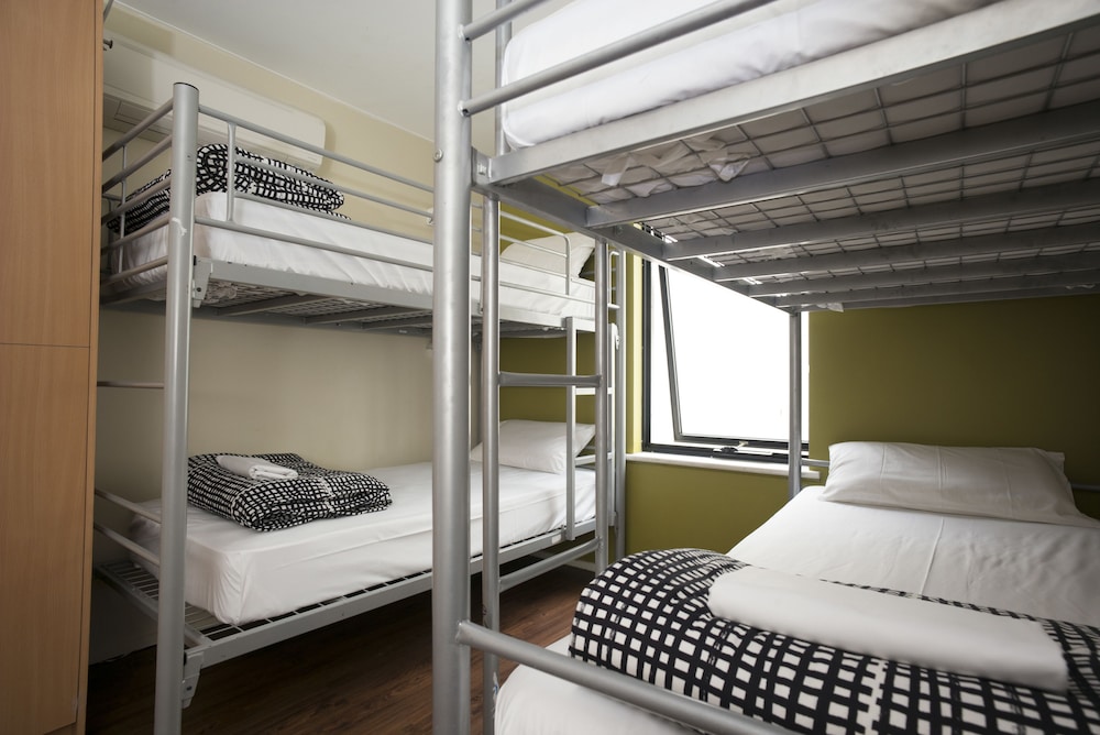 YHA Brisbane City 12/30