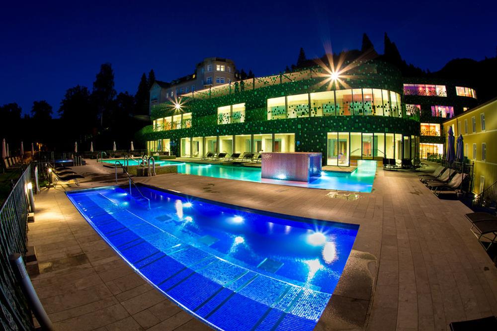 Zdraviliski Dvor Adults only +14 40/62