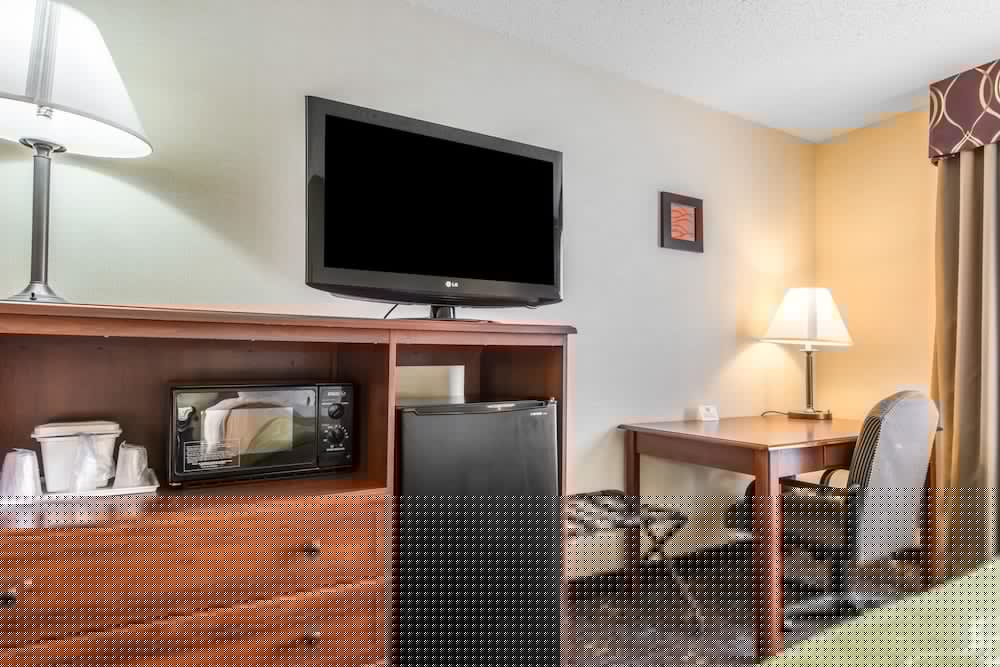 Comfort Inn Weirton - Steubenville 38/39