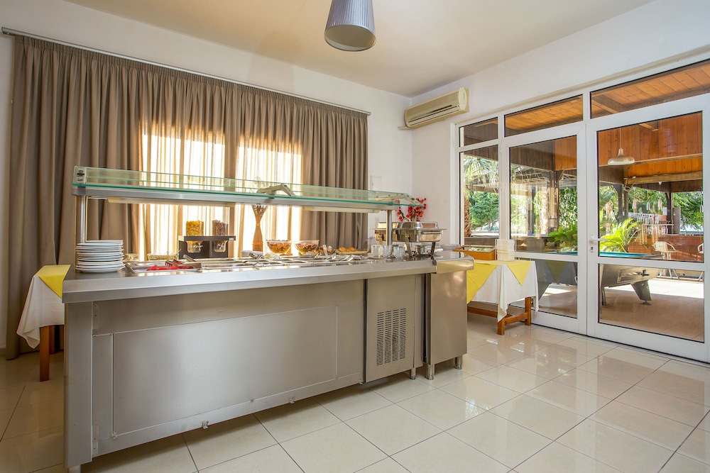 Mon Repos Hotel 6/50