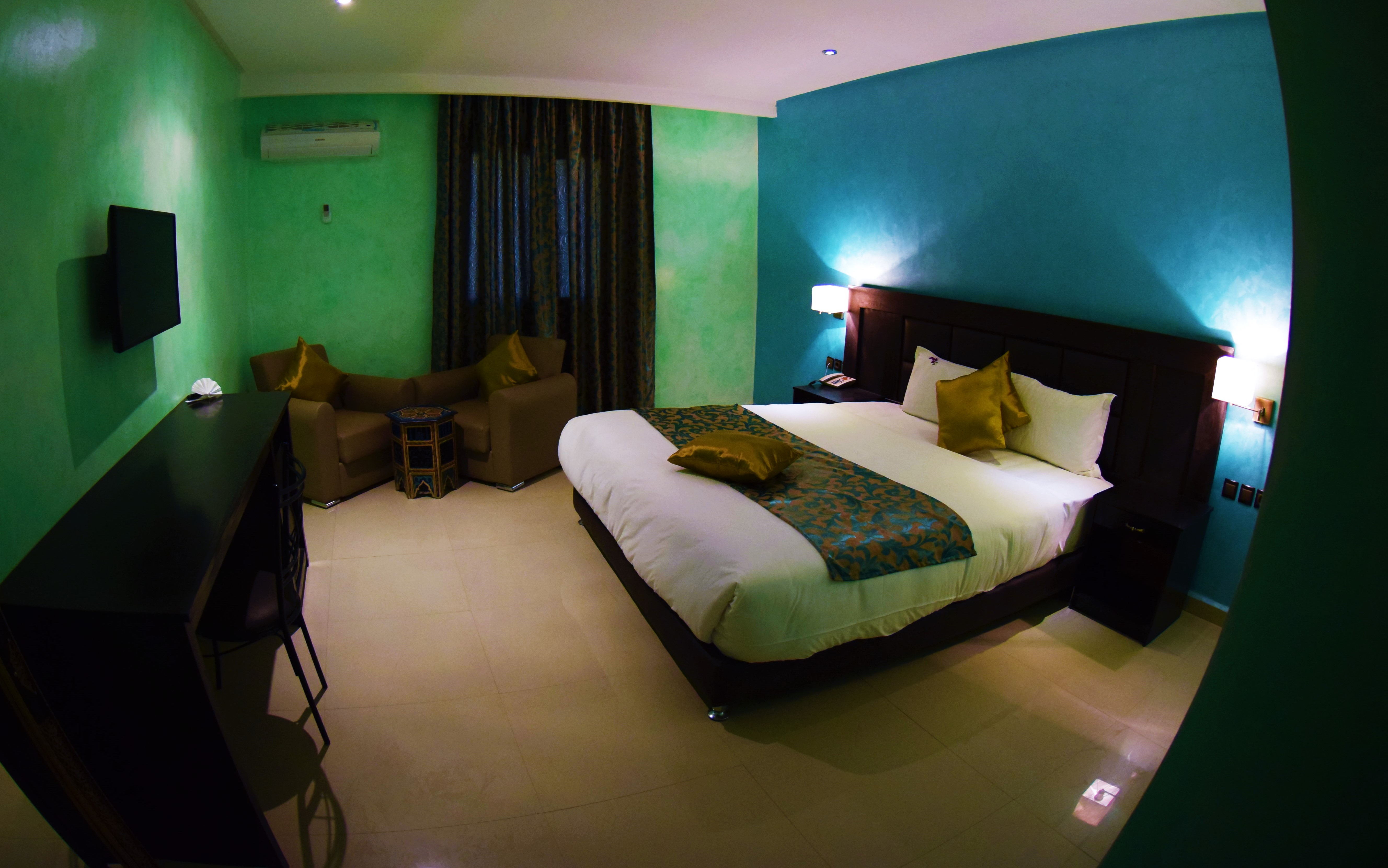 Palms Hotel Club 13/41