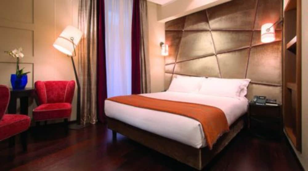 Stendhal Luxury Suites 18/39