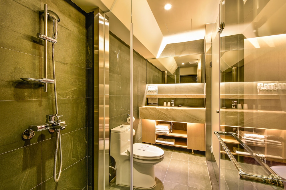 Goodmore Hotel Shida 35/40