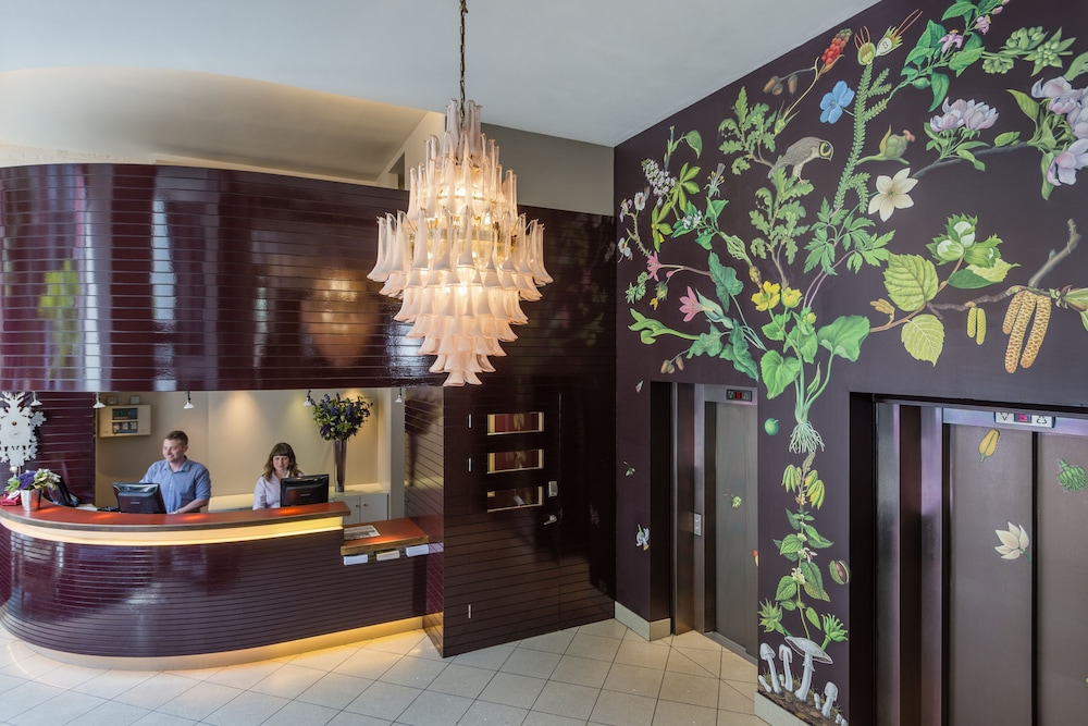Marrable's Farringdon Hotel 6/36