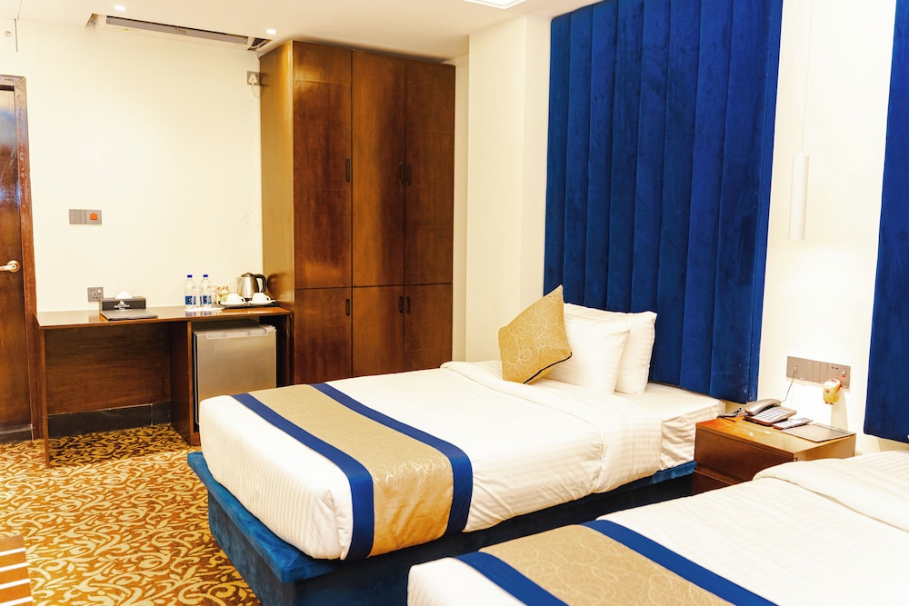 Marco Polo Dhaka 19/37