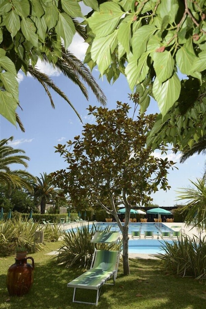 Villaggio Club La Brunese 54/67