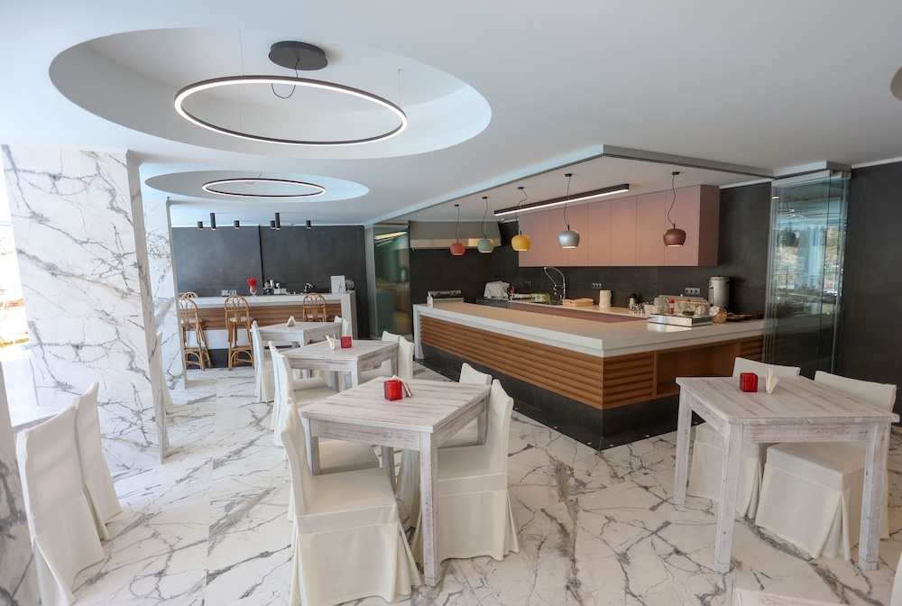Petra Hotel 49/59