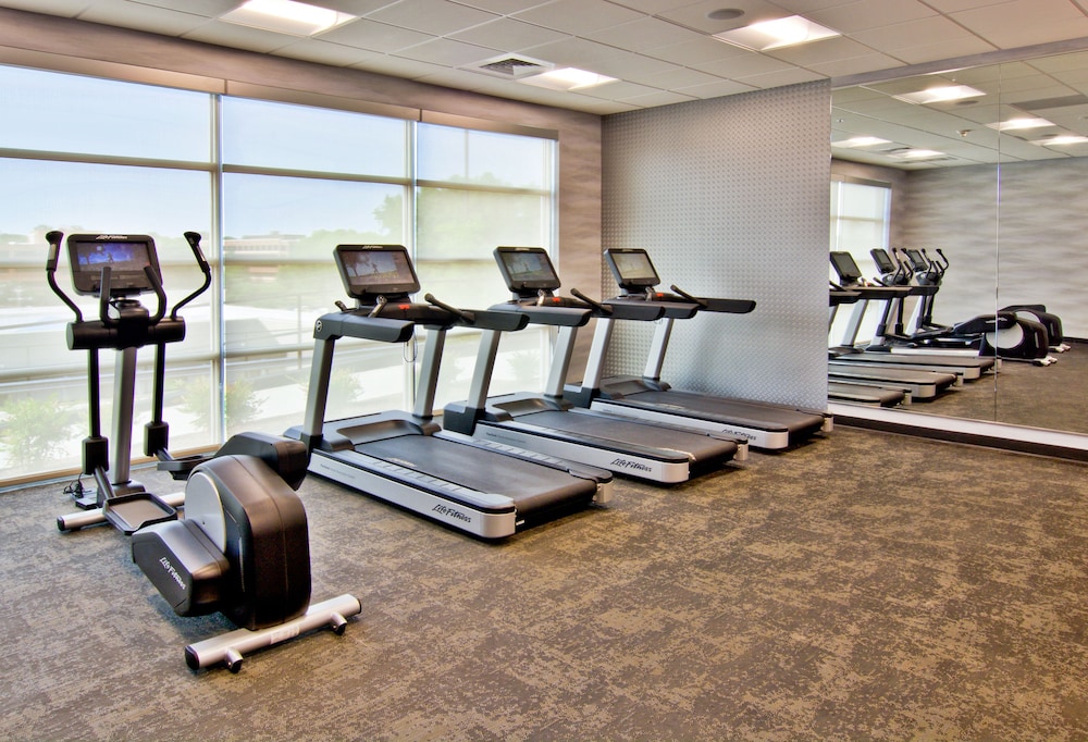 Fairfield Inn Suites Nashville Airport 27/43
