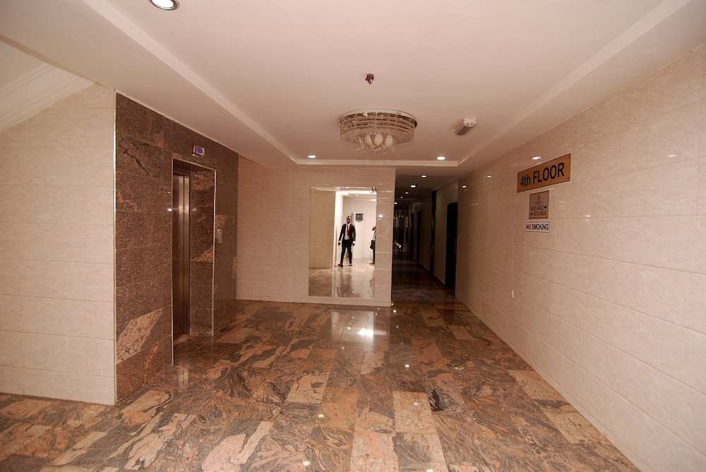 Starview Palace Hotel 7/50