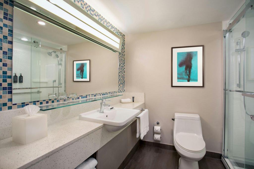 Island, Guest Room, 2 Queen Beds, Ocean Front, Beach View, Balcony