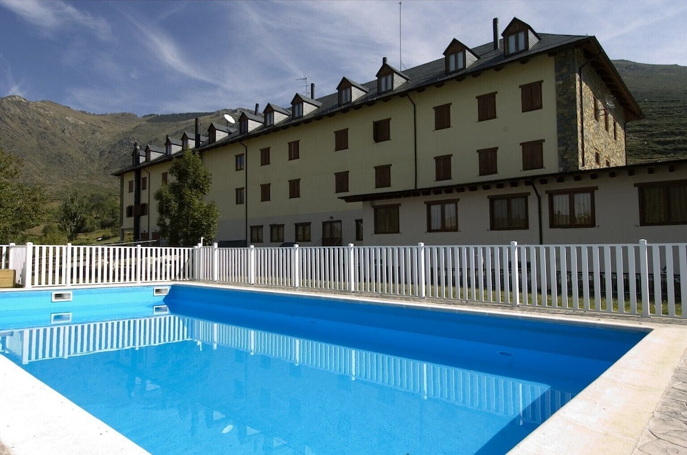 Hotel Taull 6/50