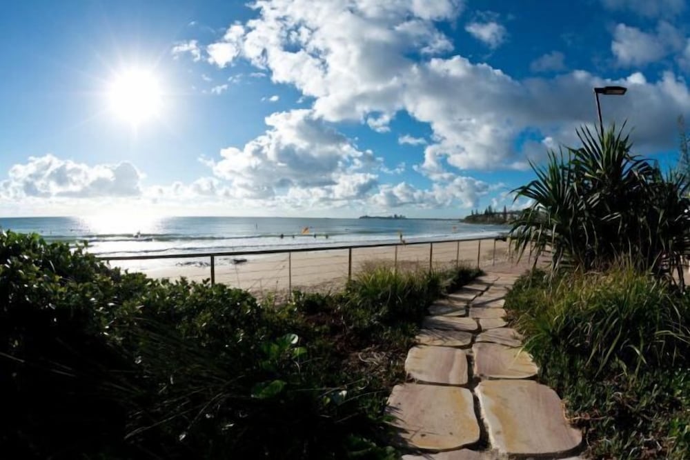 OCEAN BOULEVARD 60/68