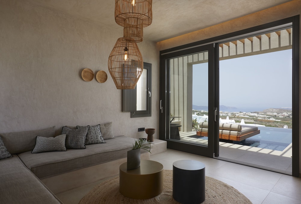 North Santorini Luxury Spa Hotel 33/50