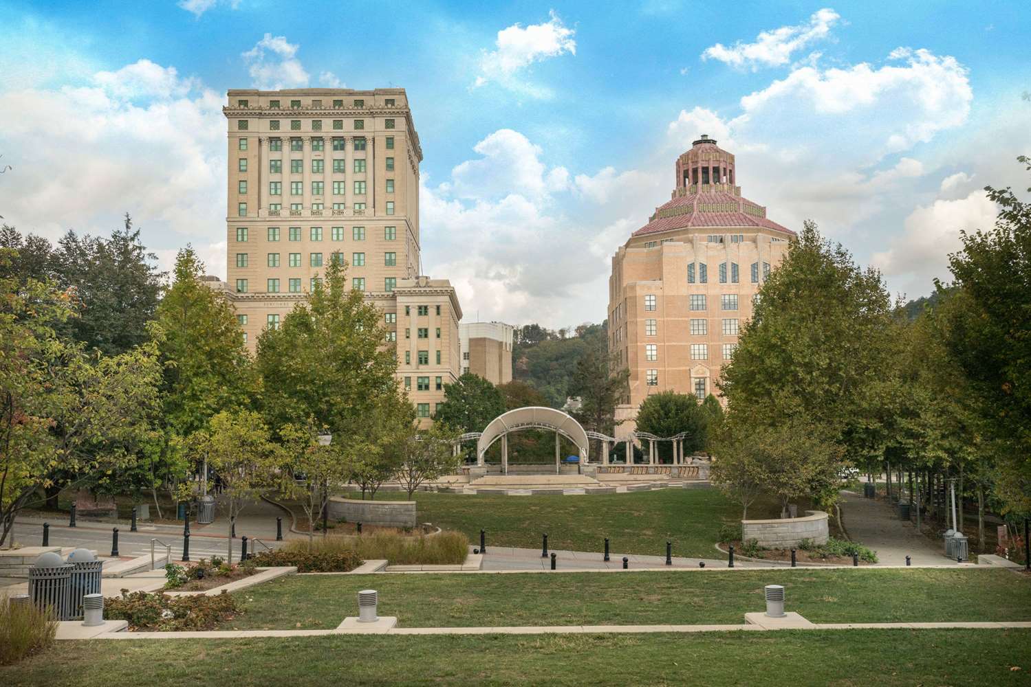 Days Inn by Wyndham Asheville Downtown North 6/10