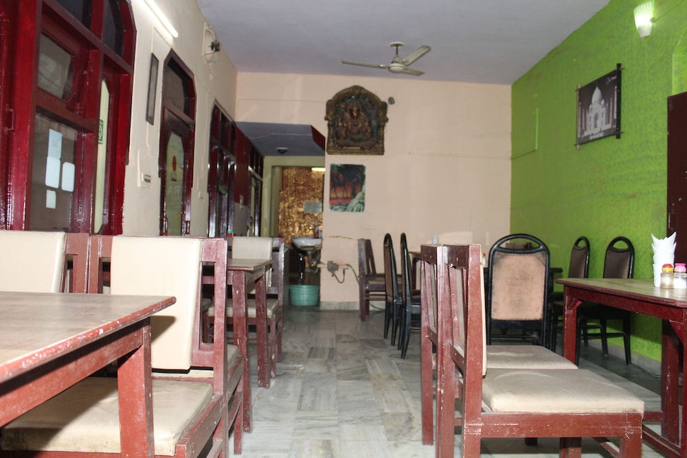 HOTEL RAJ BED AND BREAKFAST 29/36