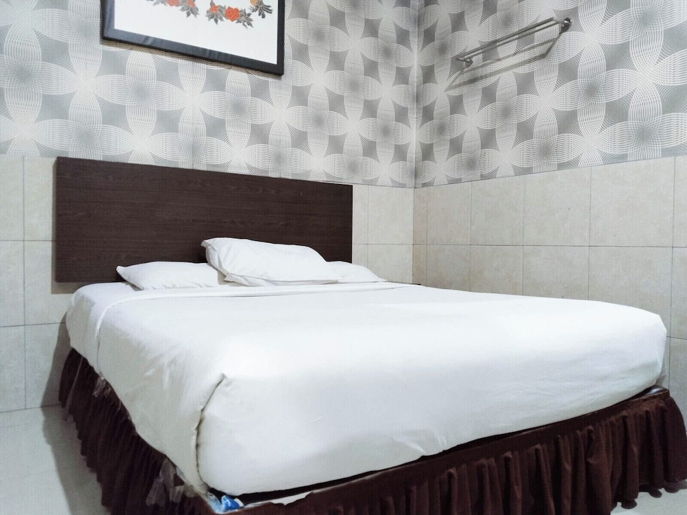 Hotel O Medan Near Gajah Mada formerly Hotel Labuhan Raya 36/61