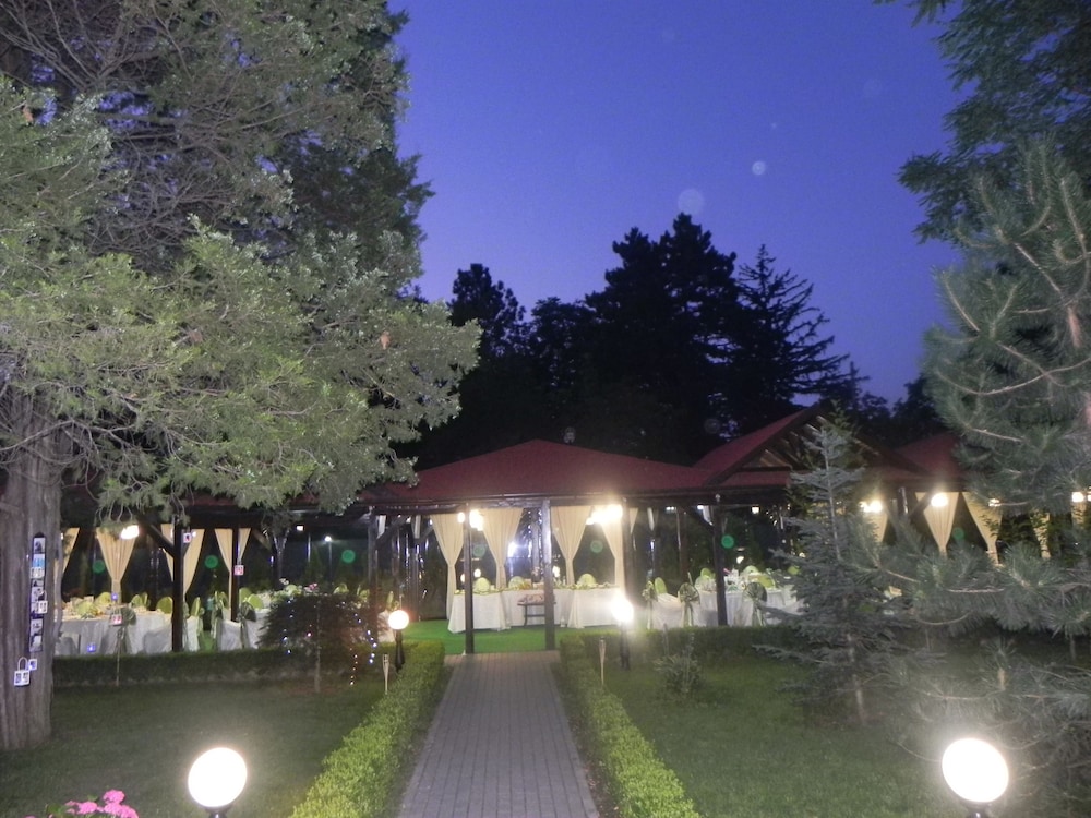 Hotel Baneasa Parc 28/35