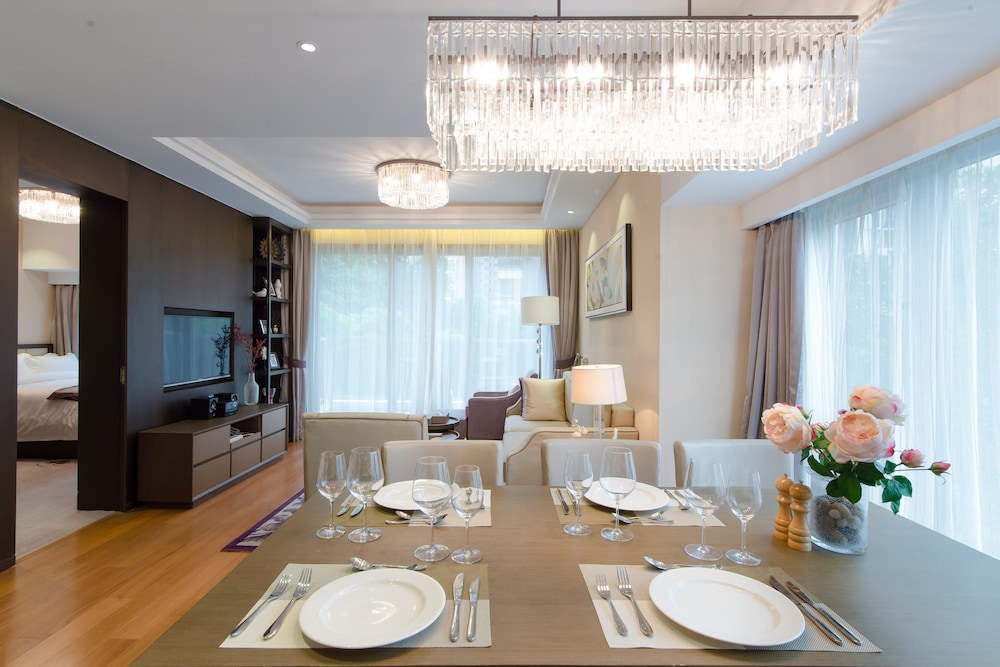 Savills Residence 33/49