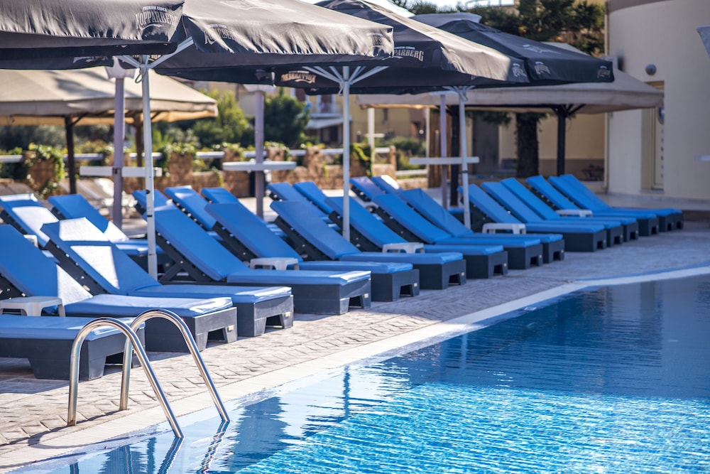 Island Beach Resort And Annex Adults Only 72/81
