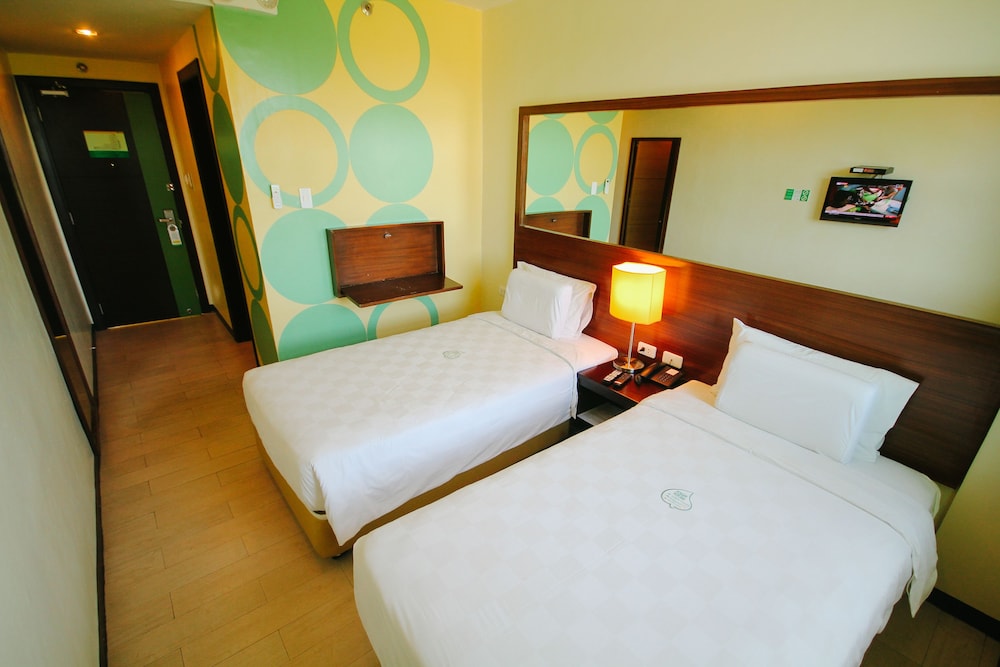 Go Hotels Bacolod 25/58