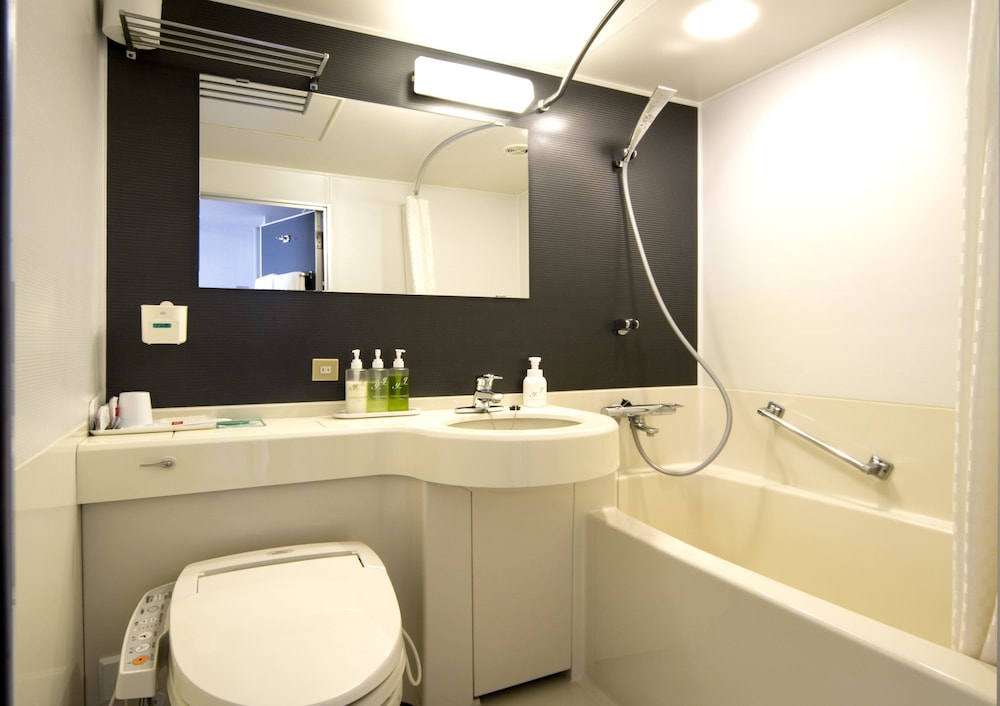Smile Hotel Tokushima 45/47