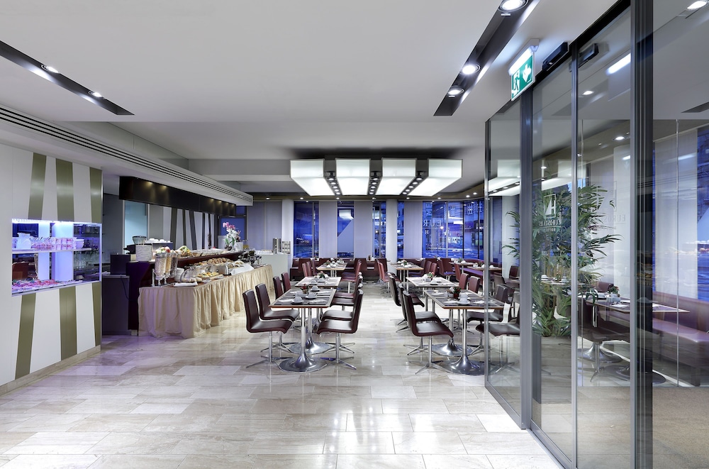 Eurostars Embassy 39/55