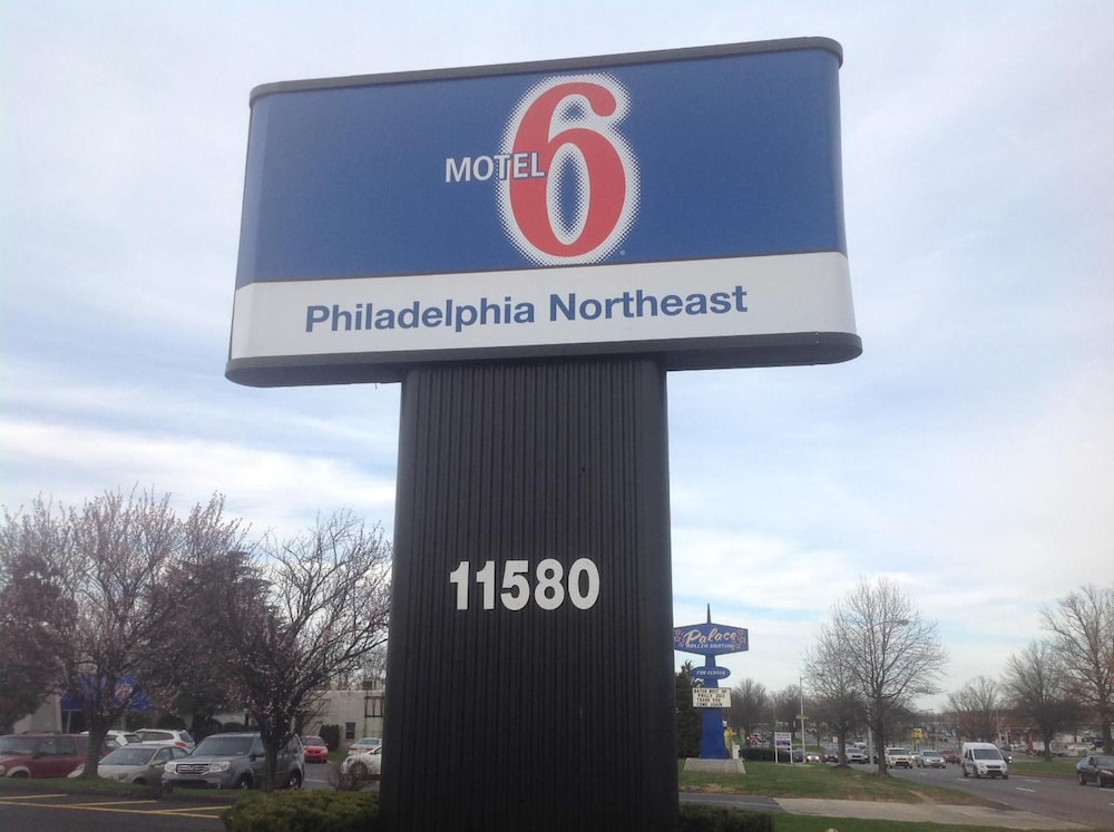 Motel6 Philadelphia, PA - Northeast 2/67