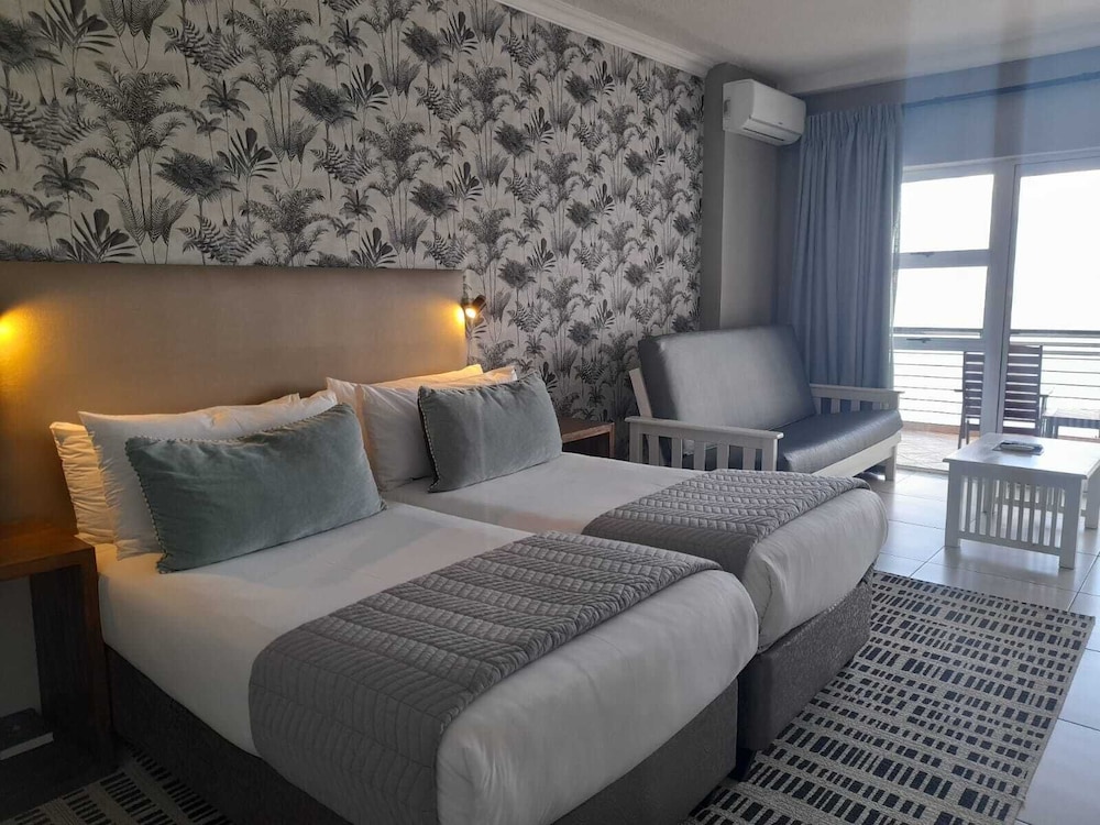 Diaz Strand Hotel And Resort 9/49