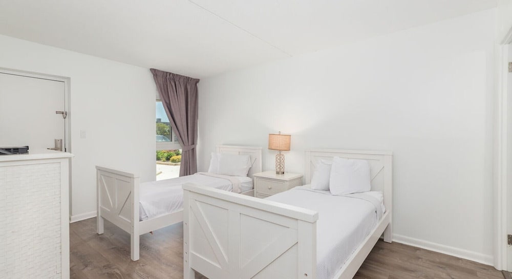 CONDO, PREMIUM, BAY VIEW, PATIO